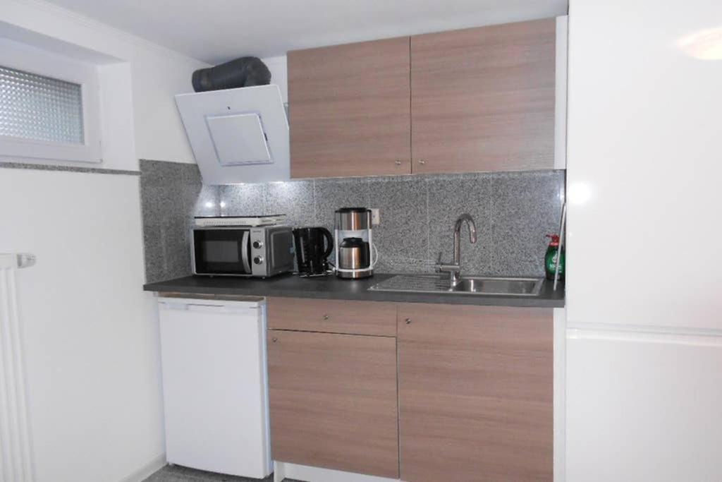 Zimmer In Direkter Naehe Zu Basel Grenzach-Wyhlen Exterior foto